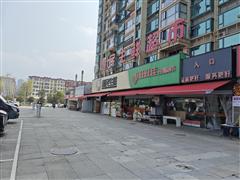 双门头165平方的旺铺转让，带超大外摆区 